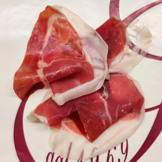 Prosciutto Crudo di Suino Nero dei Nebrodi affettato